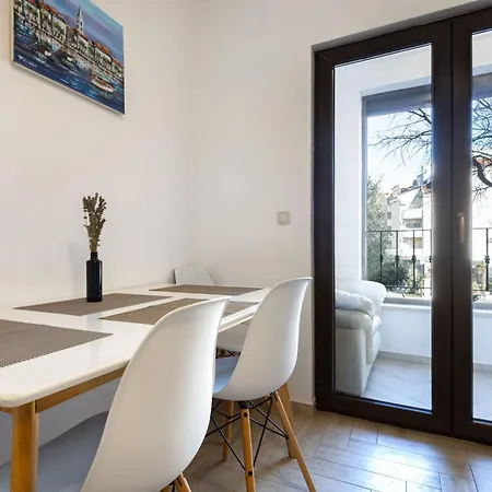 Breeze Apartman *